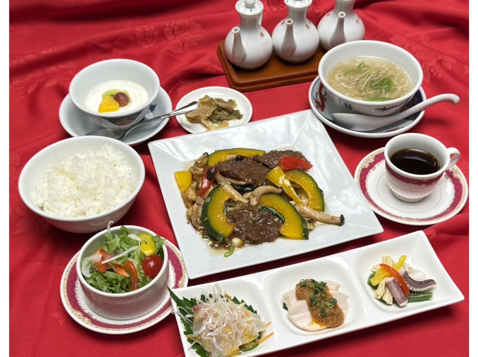 メインが選べる彩華御膳2,200円