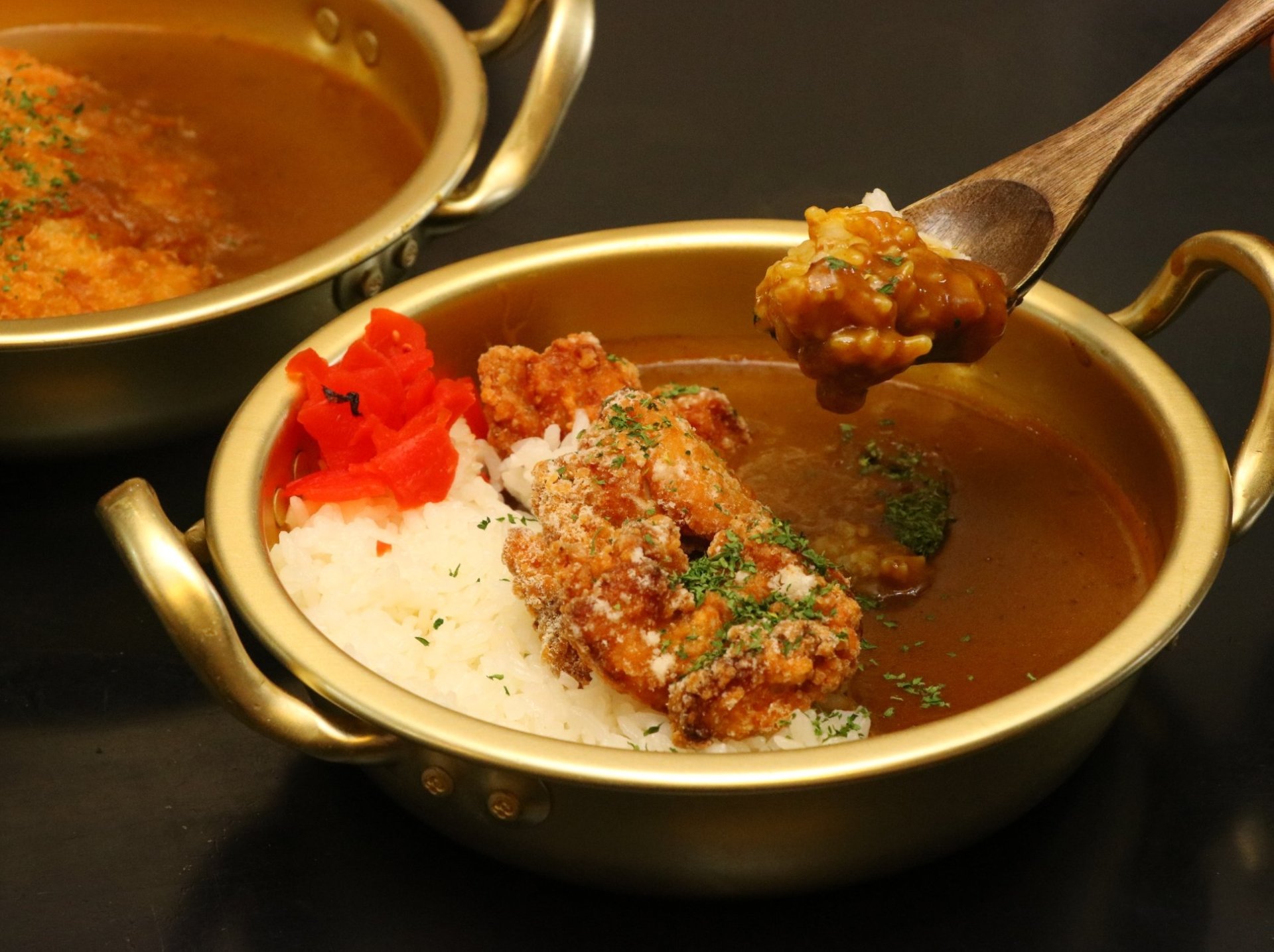 《ザクっとおいしい♥》定番のカレーライス(からあげ)¥990