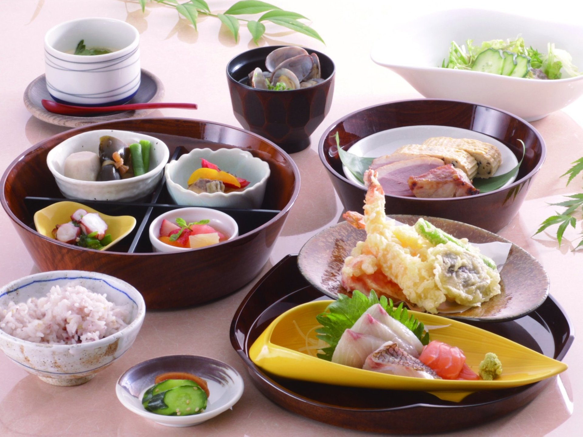 天刺御膳　2,200円