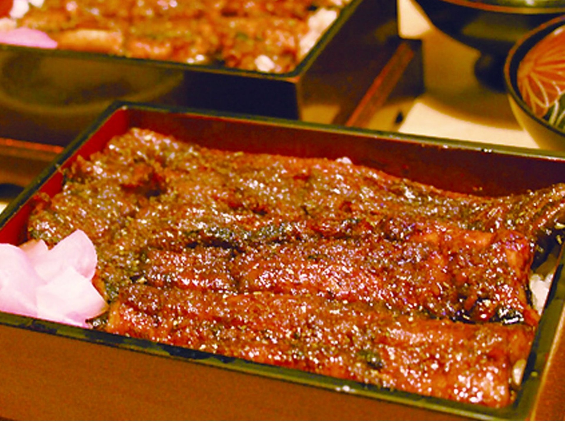 《うな丼　3,300円》