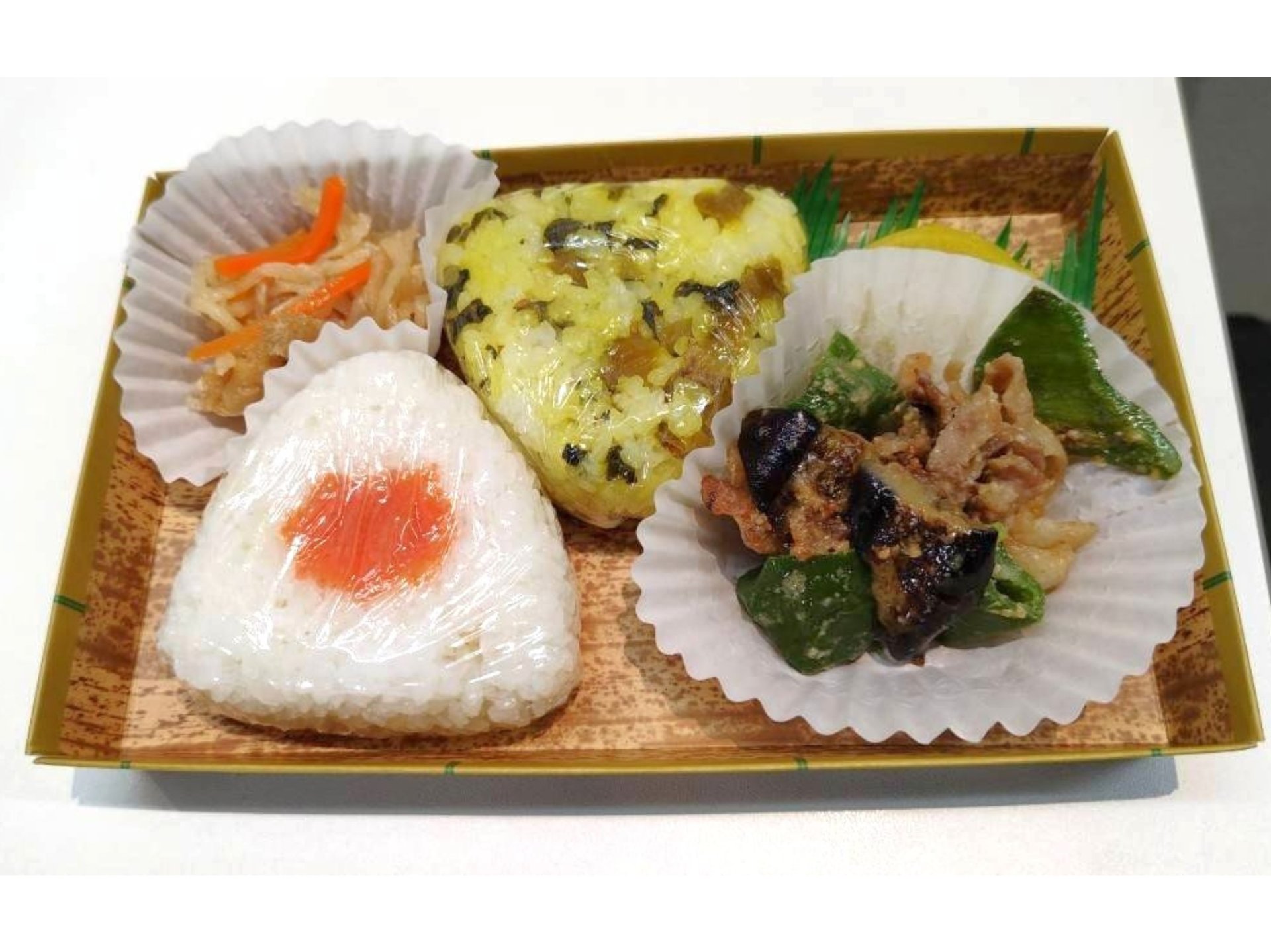 【11/1発売】お結び弁当350円～