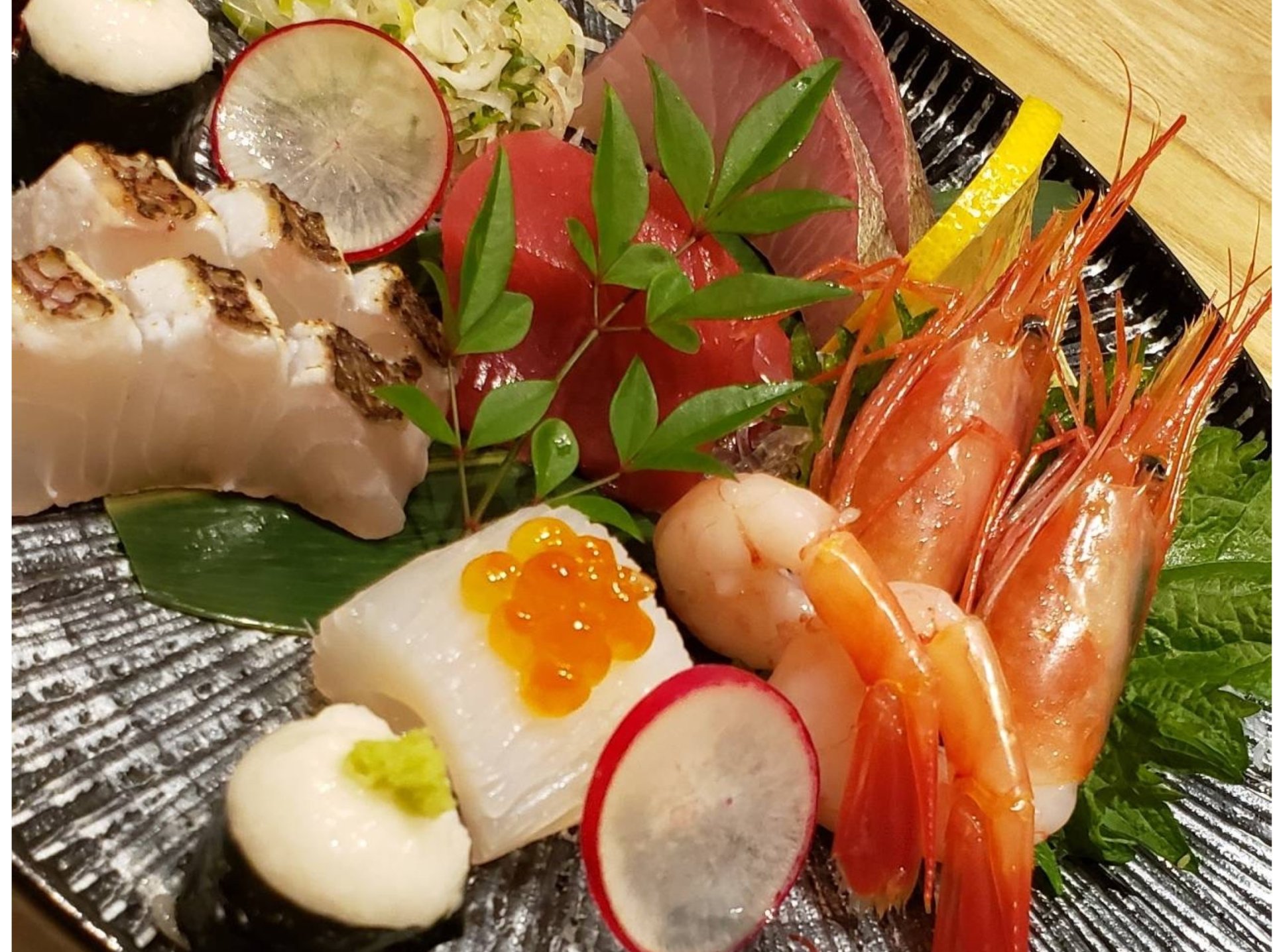  《新鮮》 刺身盛り合わせ 　※写真はイメージです
