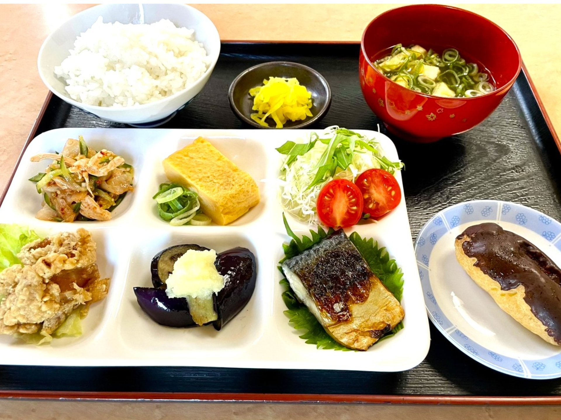 ↑女性人気1位★ななひらプレート880円