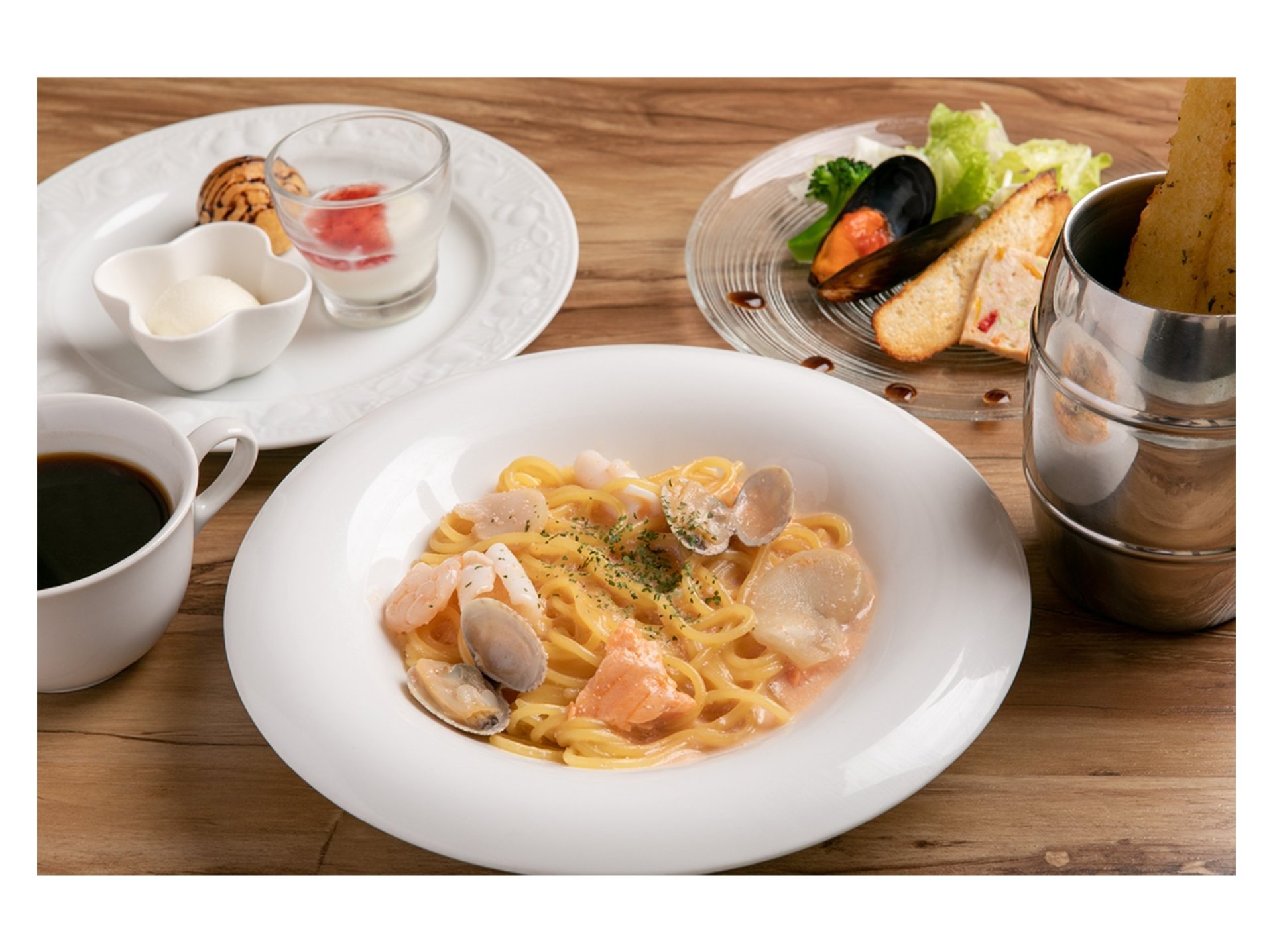 モッチモパスタディナー1,925円