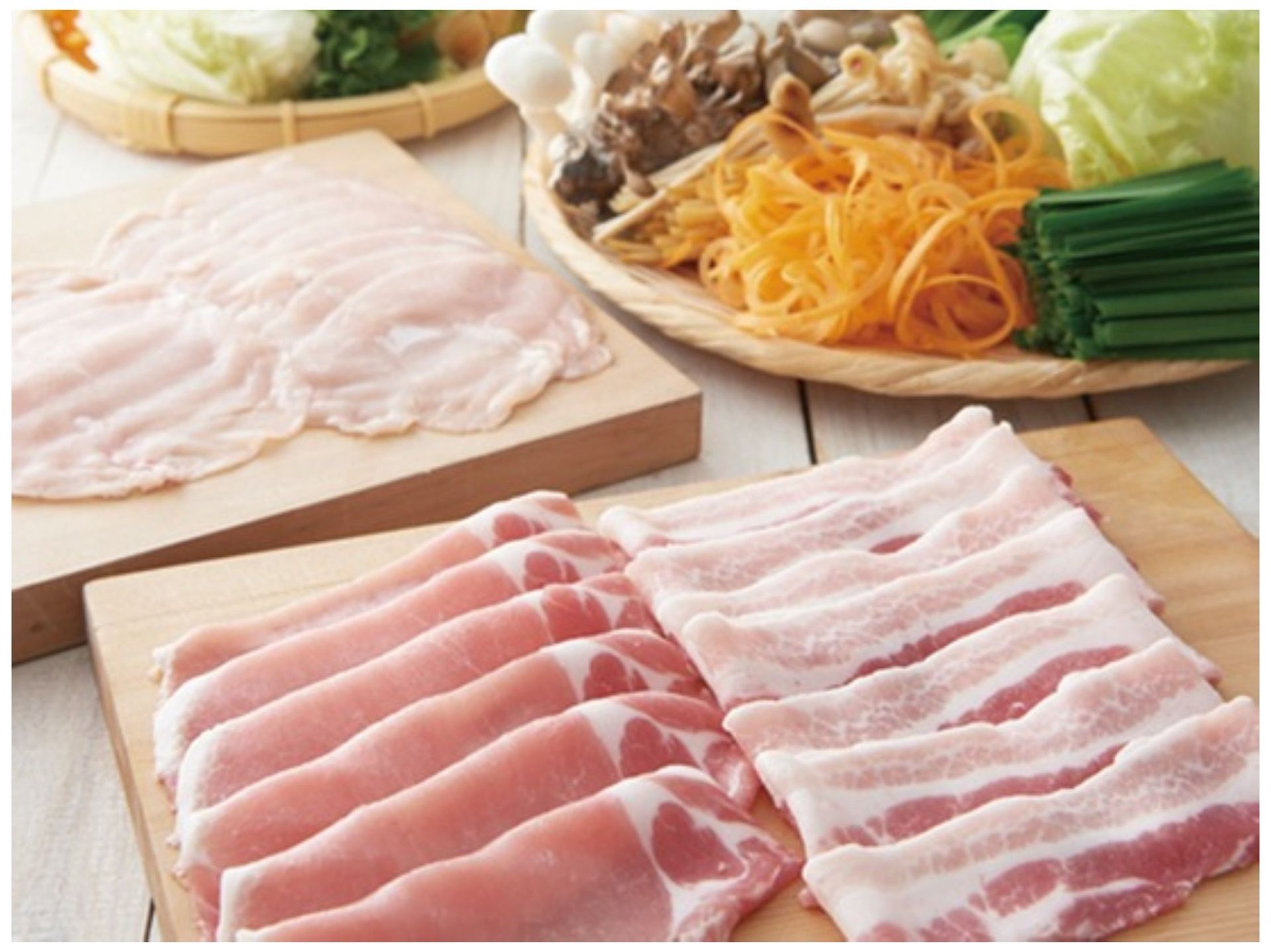 3種のお肉と野菜が食べ放題！豚と国産銘柄鶏食べ放題