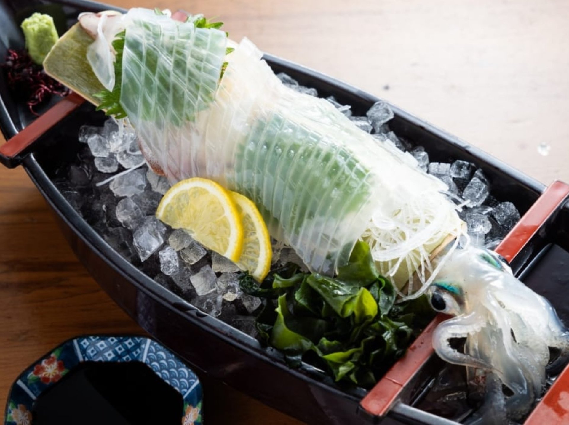 【名物】いかの活け造り…1,500円