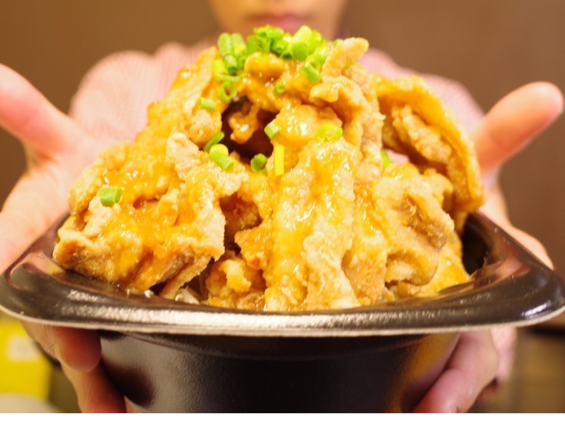 爆盛！チャレンジ丼！