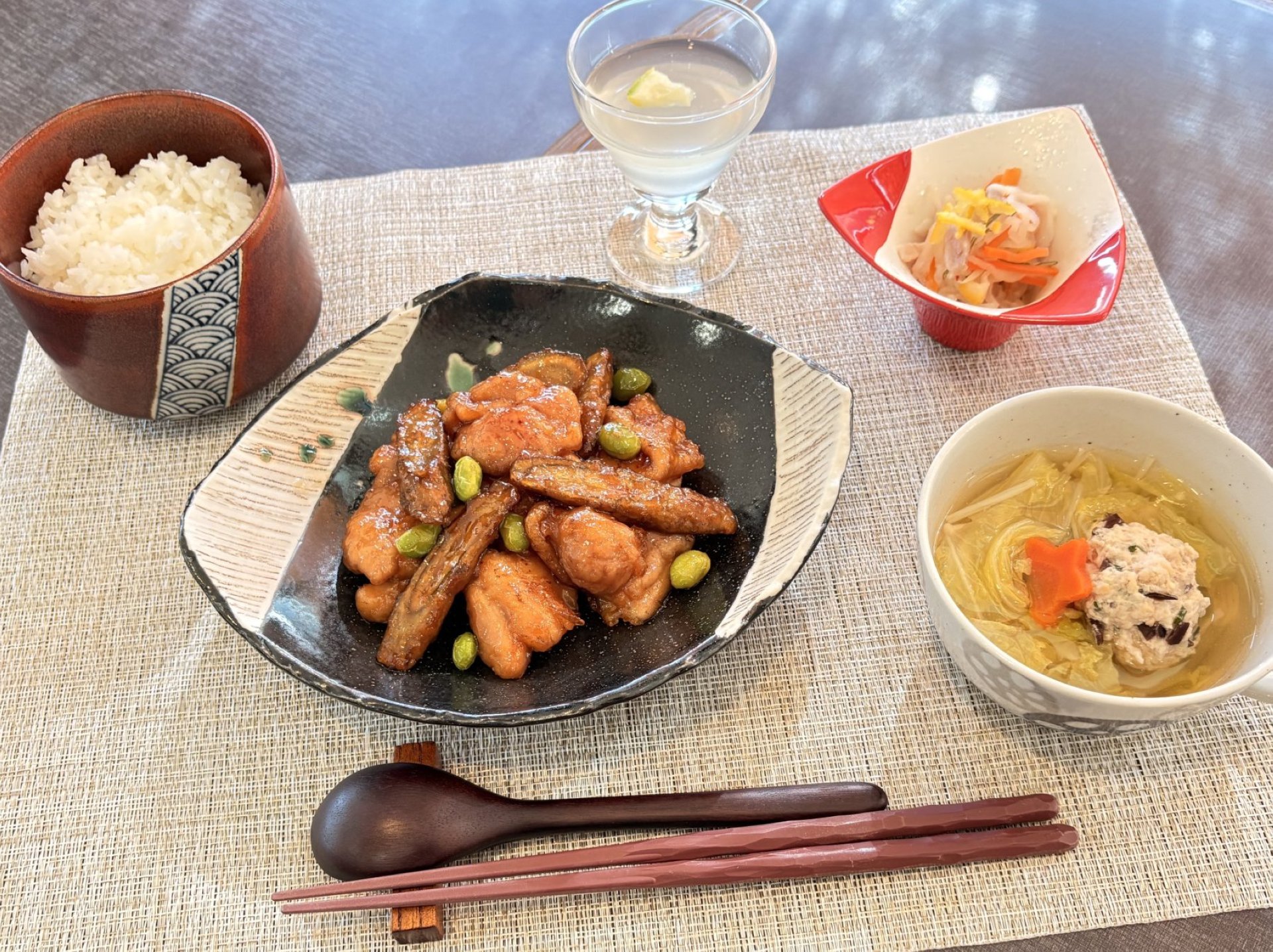チキンチキンごぼう定食