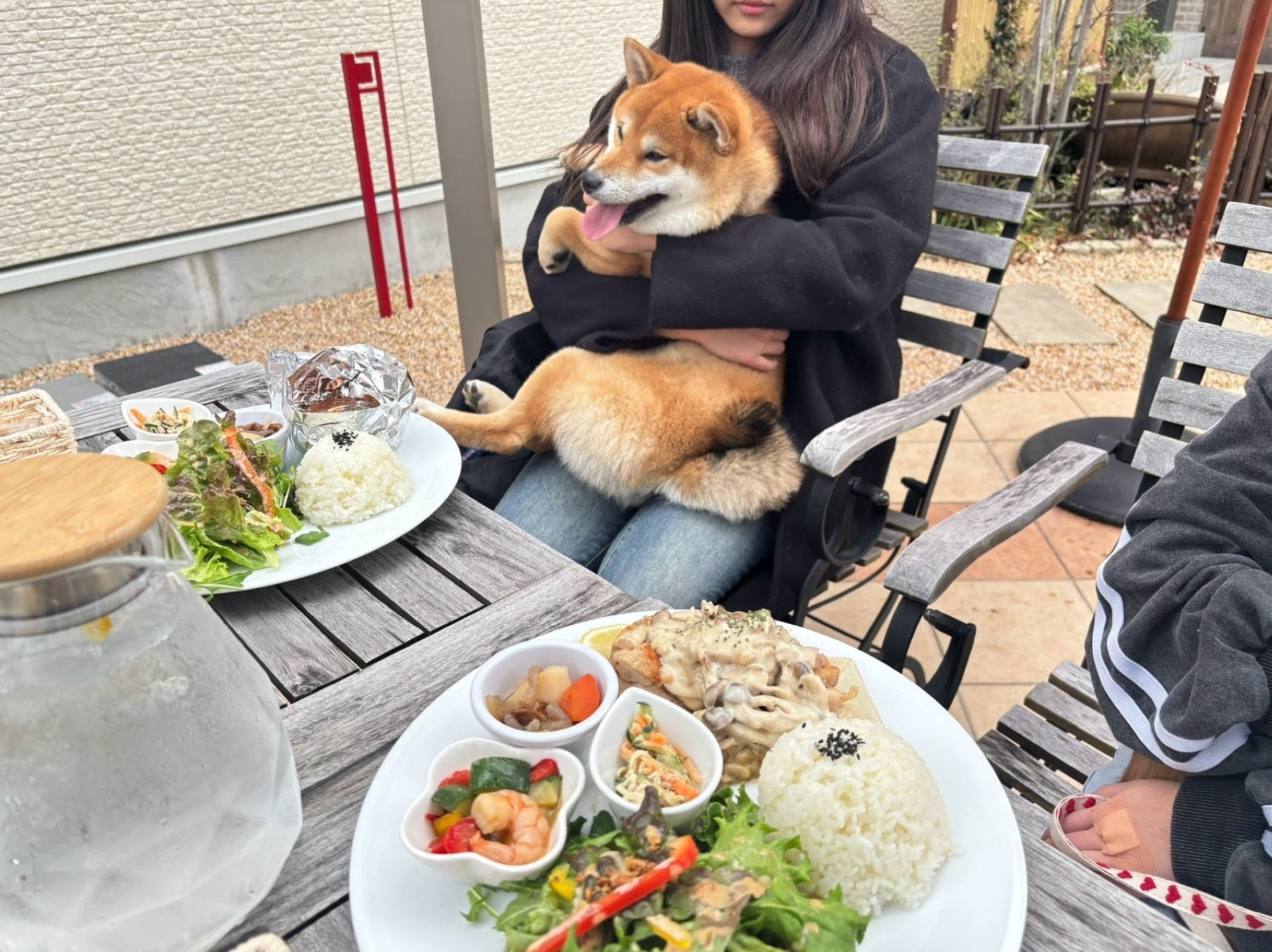 ペットOKのテラス席♪