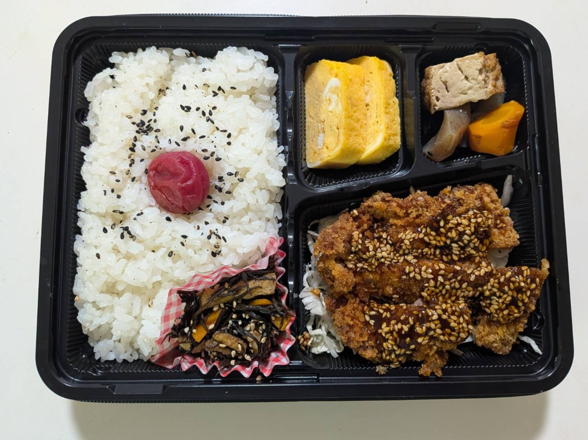 とんかつ弁当