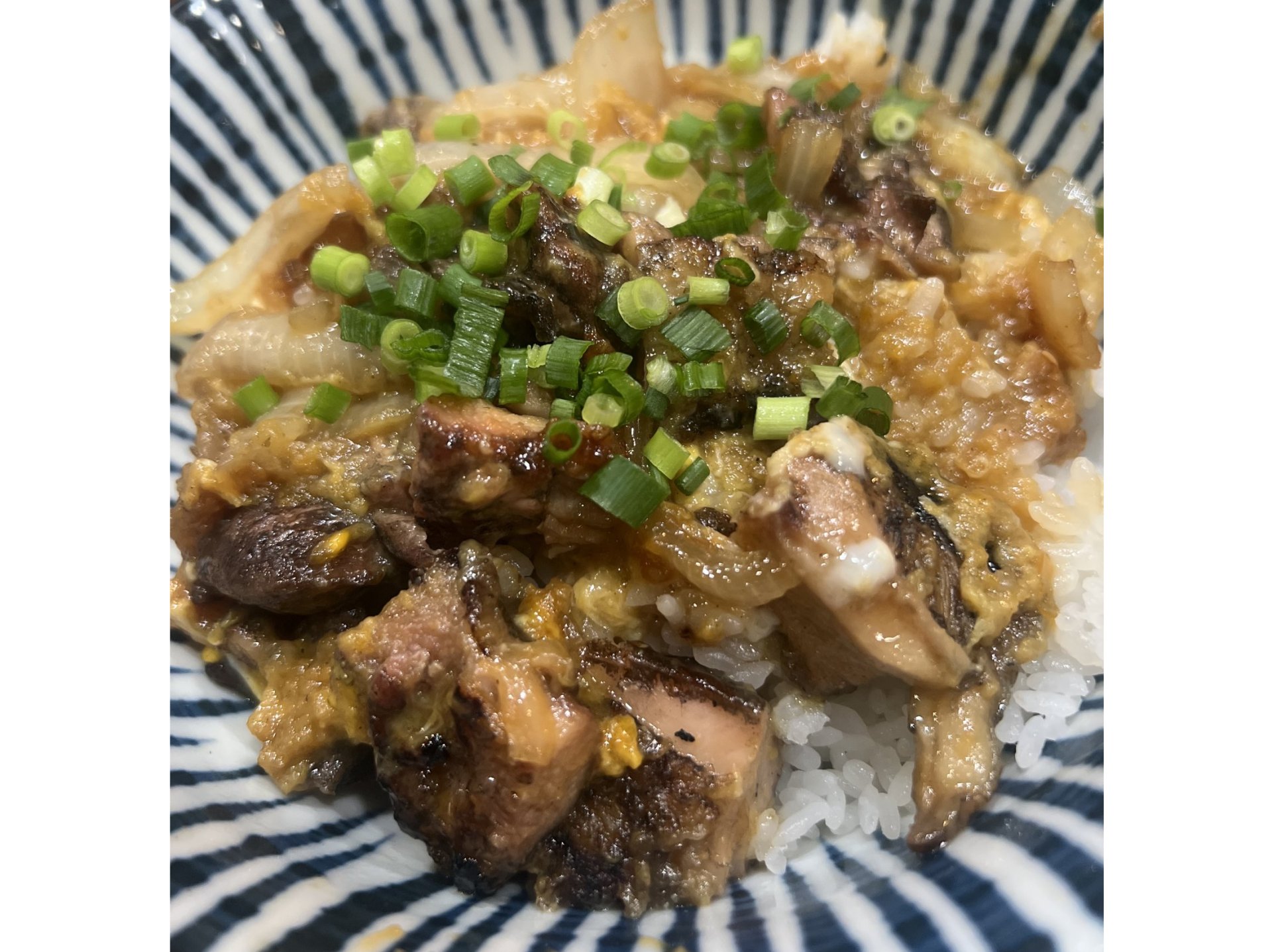 『隠れメニュー』炭火鶏の親子丼