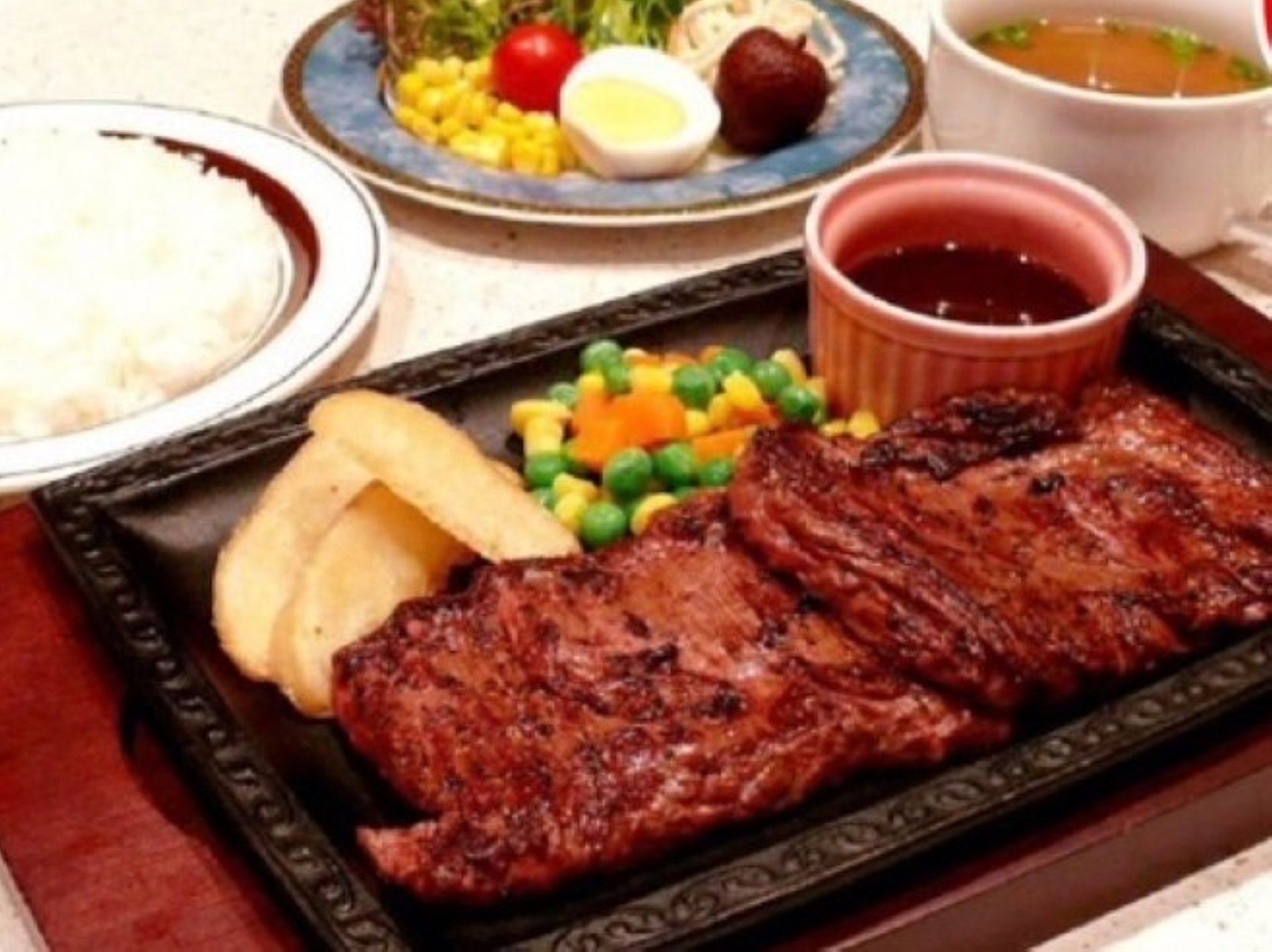 肉厚ジューシー！焼き加減もお好みで◎