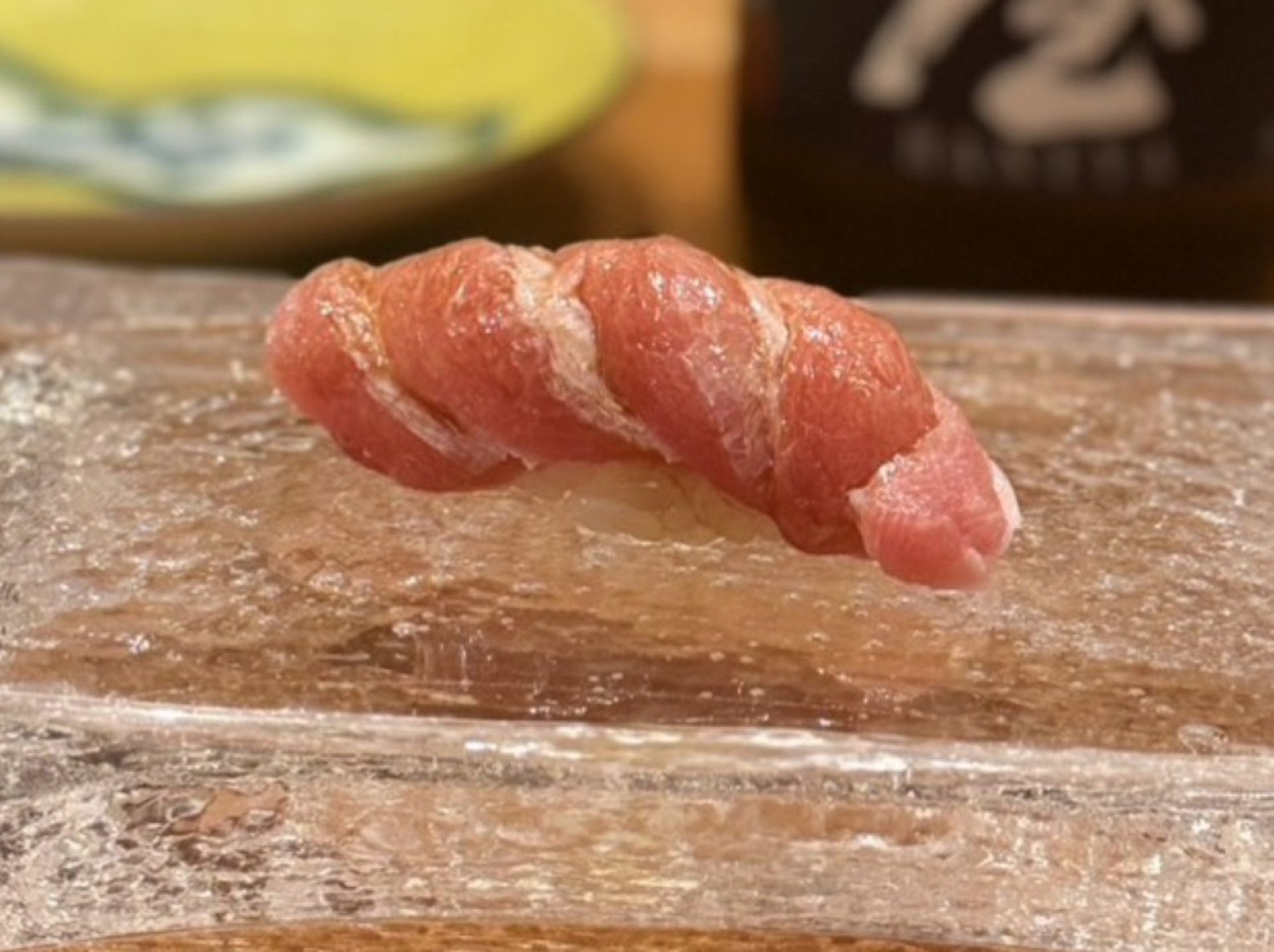 店主が握りたいと感じた厳選ネタ・天然物。