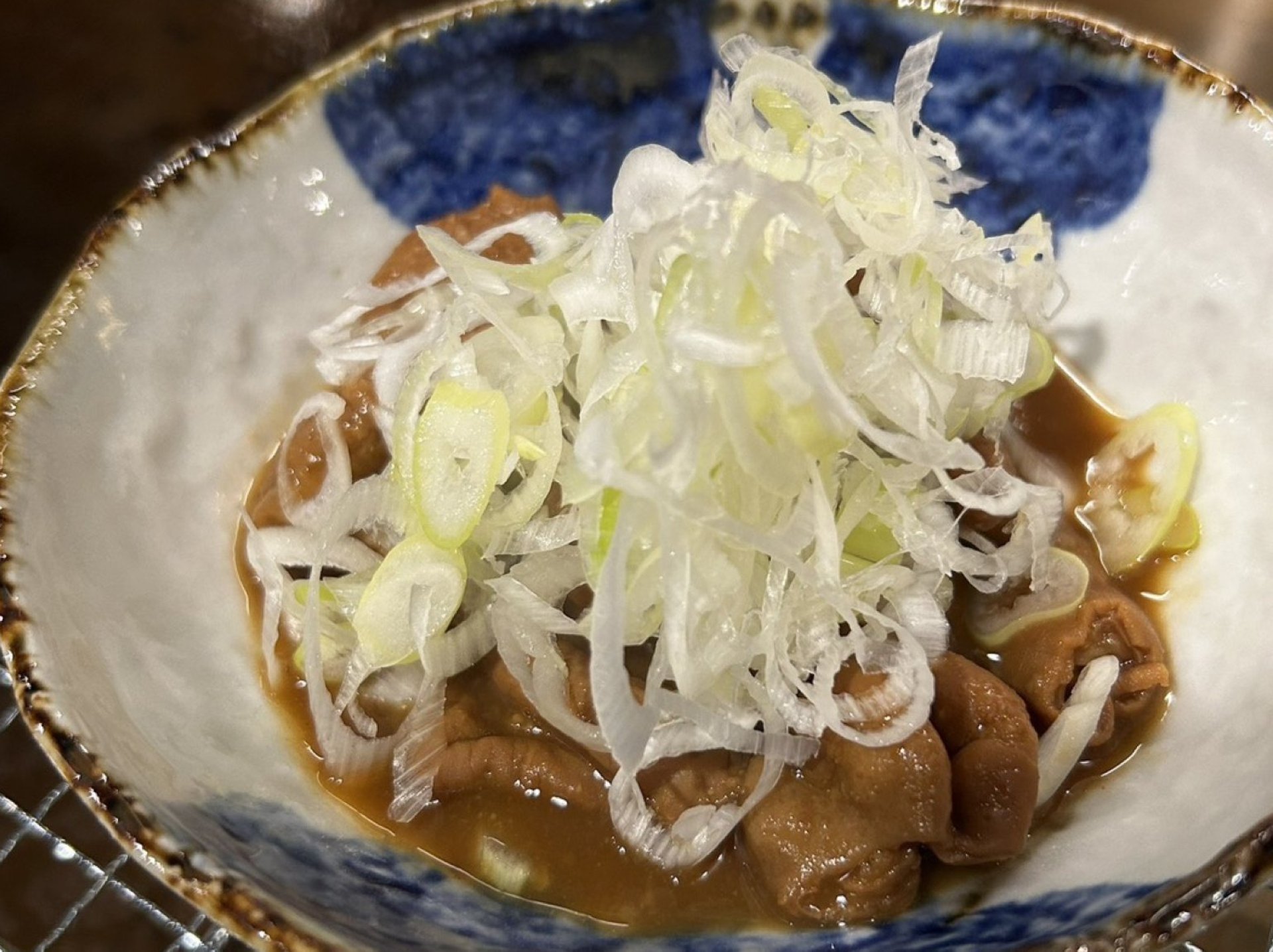 自家製味噌で煮込んだ深みのある極上の味【どて煮】