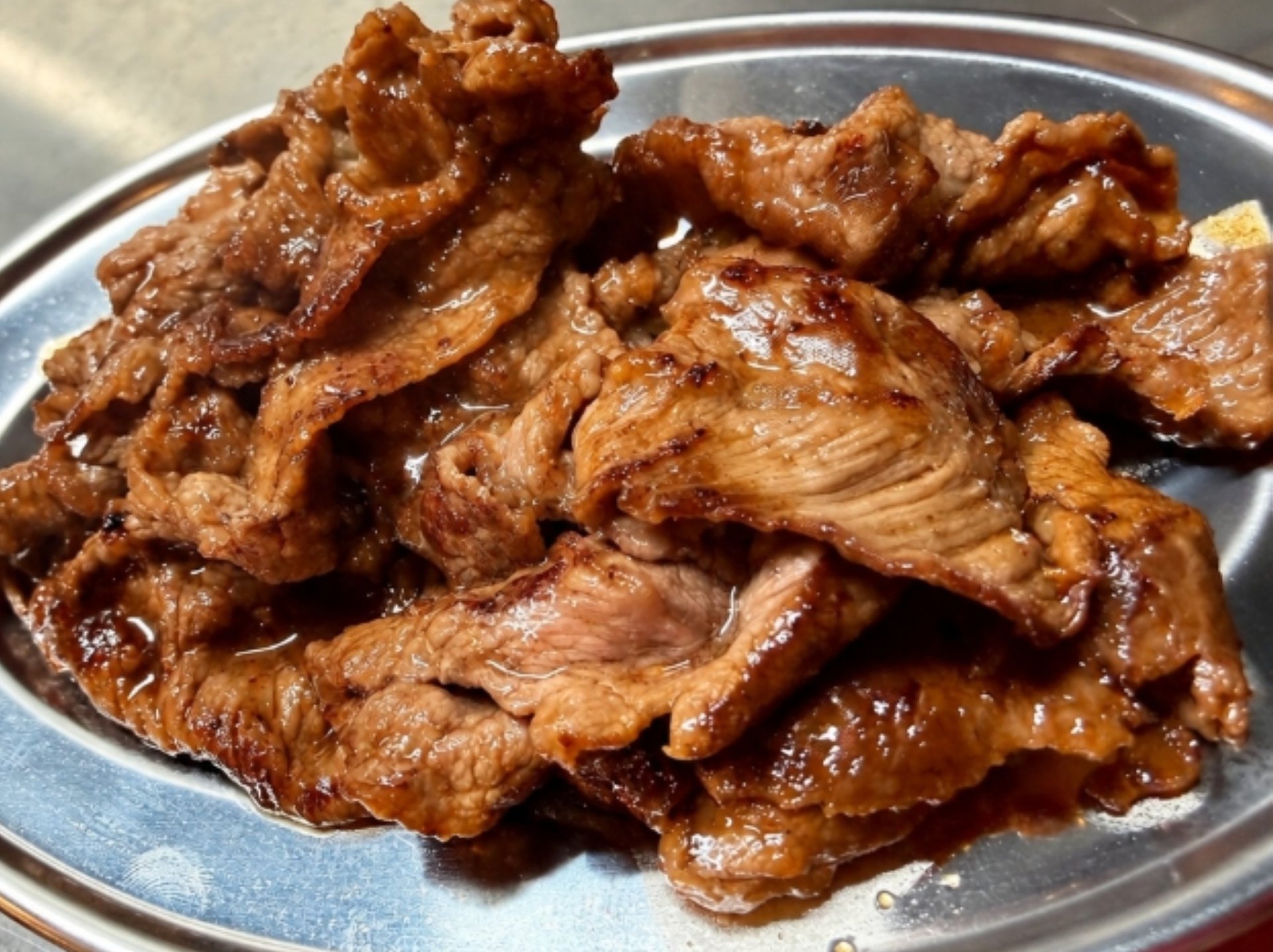 牛ツラミ(ホホ肉)…クーポンで1皿無料‼