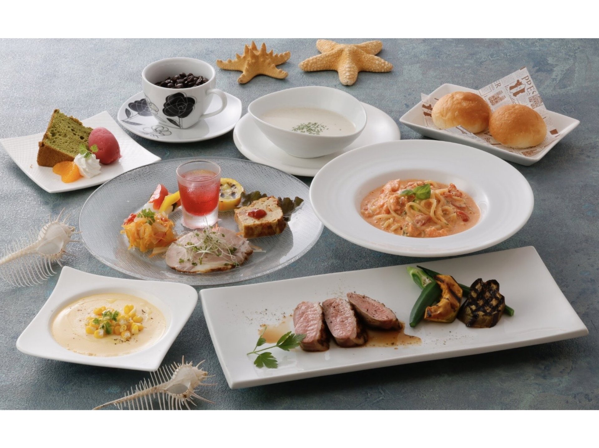 ＼シェフ特撰ランチ2,600円／
