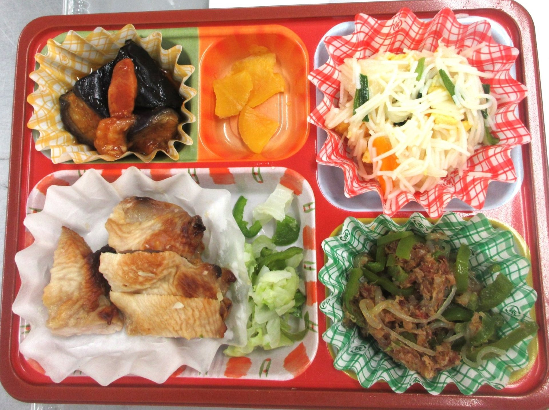 管理栄養士が監修した、塩分量3g以下のバランスの取れた配食サービスが人気