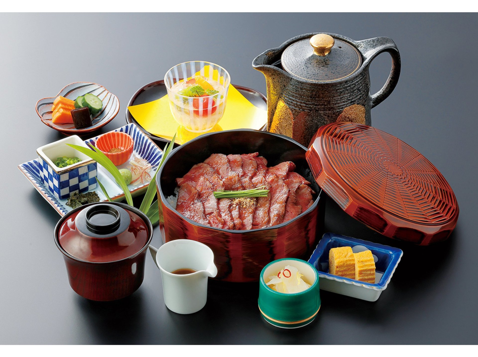数量限定　肉まぶし御膳4,200円