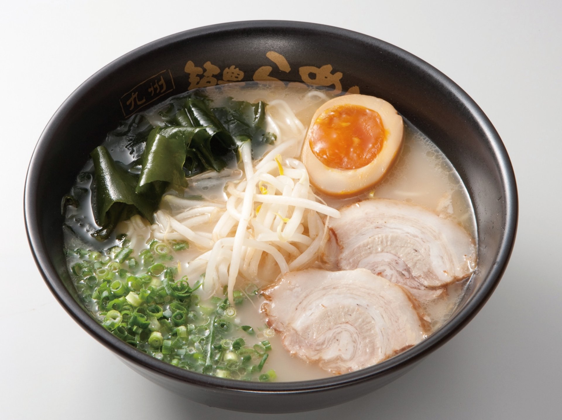 塩とんこつラーメン930円