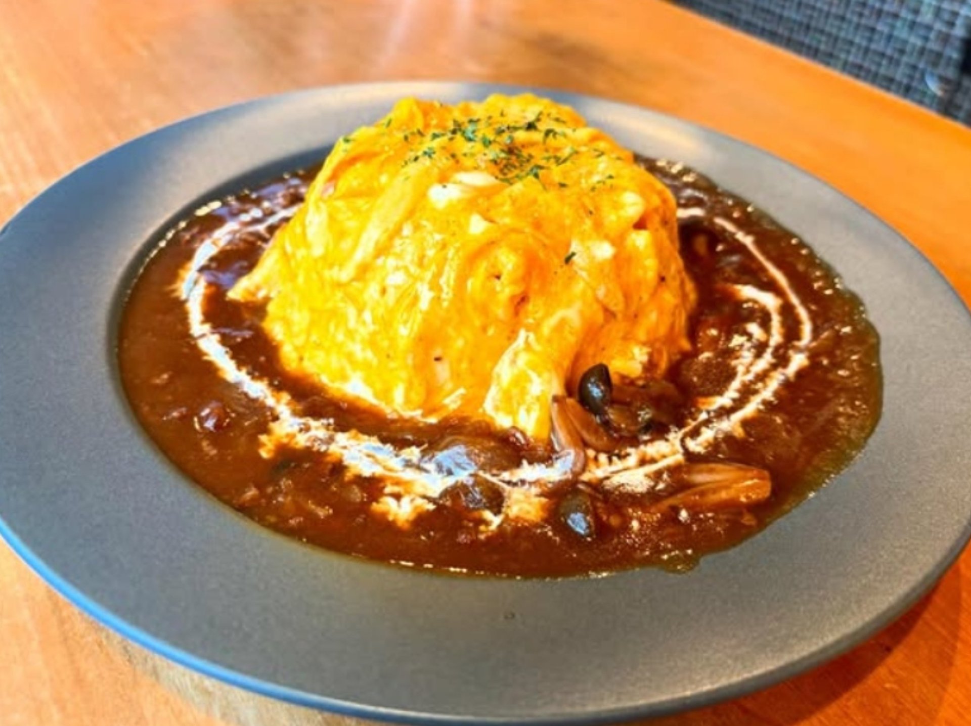 “ふわとろ”オムハヤシライス