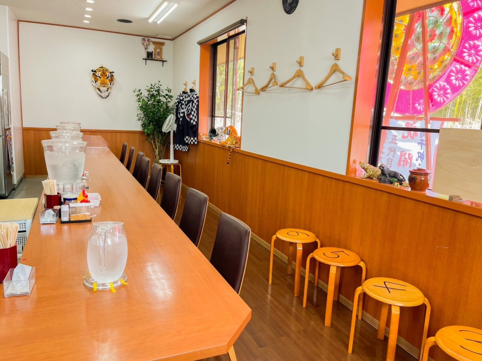 トッピング増し！本気(マジ)の豚骨ラーメン。マジ虎…1,150円