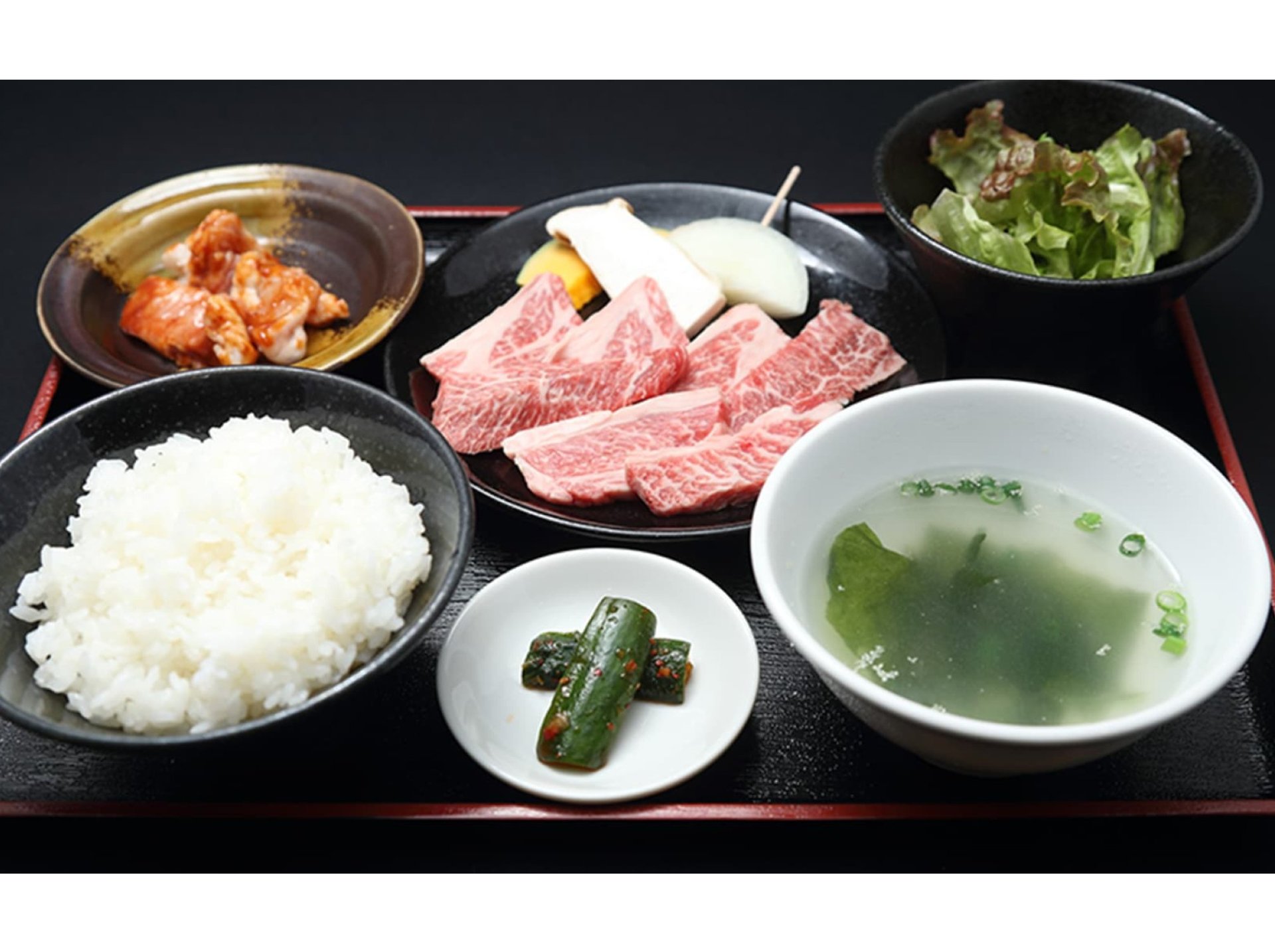 薄切り肉ランチプレートなど‼お得に上質肉堪能‼