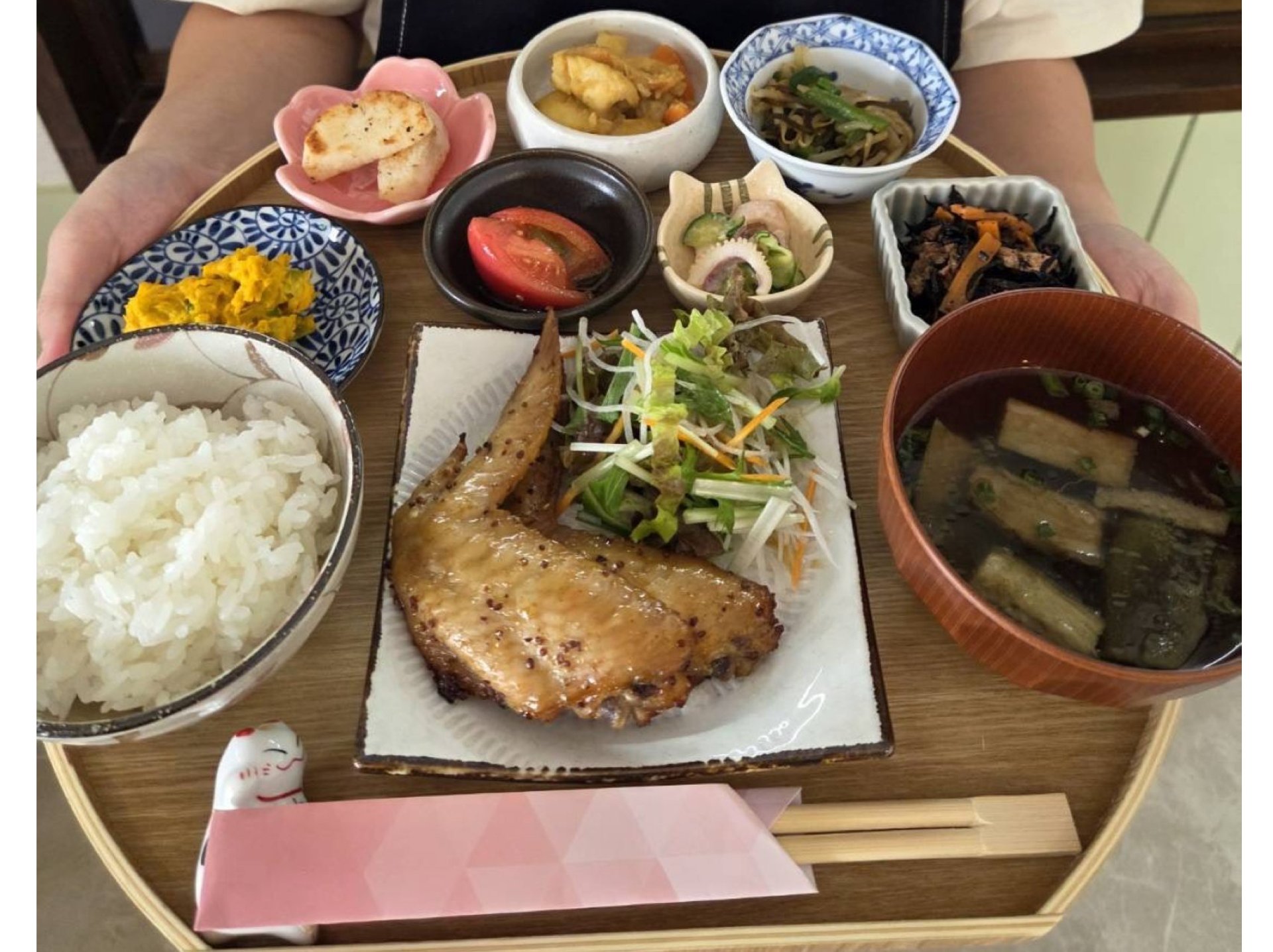 ある日の豆皿ランチ
